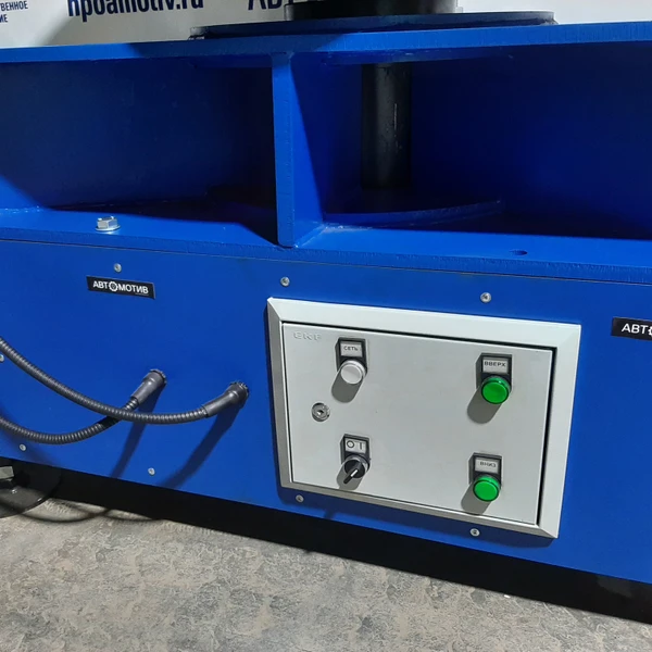 Пресс шиномонтажный для цельнолитых шин погрузчика 120т. ПШ120