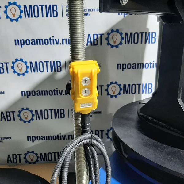 Пресс шиномонтажный для цельнолитых шин погрузчика 120т. ПШ120