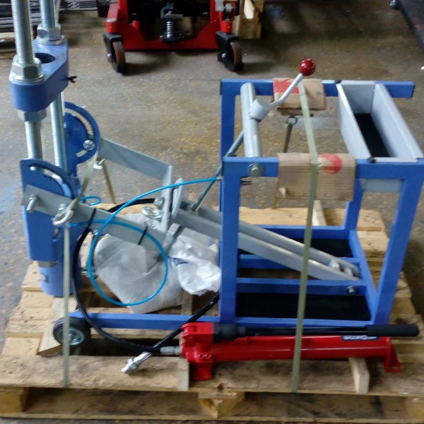 Выпрессовщик шкворней ВШ50-200М с тележкой