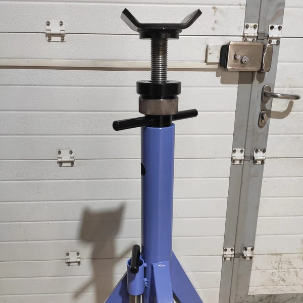 Страховочная стойка 7500 кг. СС7500