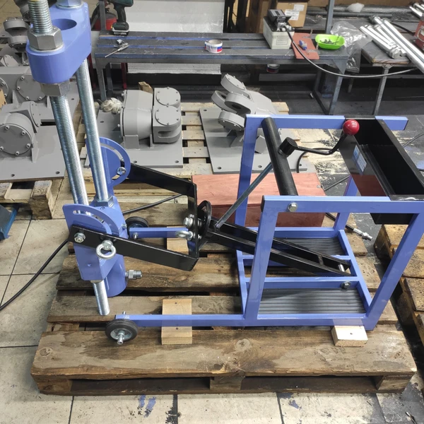 Выпрессовщик шкворней ВШ50-200М с тележкой