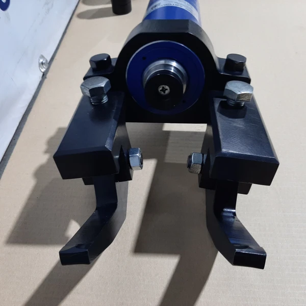 Бортоотжиматель гидравлический пятиэлементных дисков 20 т. БГ20-150