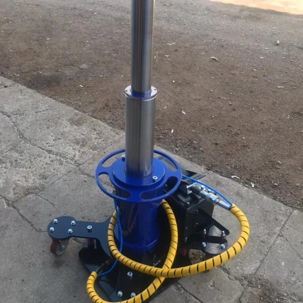 Домкрат гидравлический-телескопический 27/80 т. ДГТ27