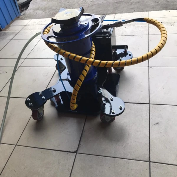 Домкрат гидравлический-телескопический 27/80 т. ДГТ27