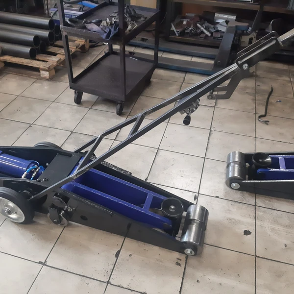 Домкрат пневмогидравлический подкатной 20 т ДПГМ20