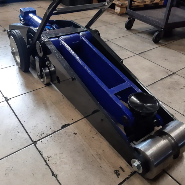 Домкрат пневмогидравлический подкатной 20 т ДПГМ20