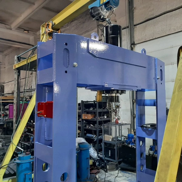 Гидравлический пресс 200 т. ПГ200