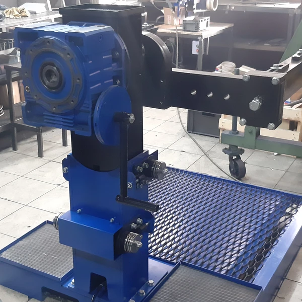 Кантователь двигателя и КПП коммерческого транспорта КД1500ПО