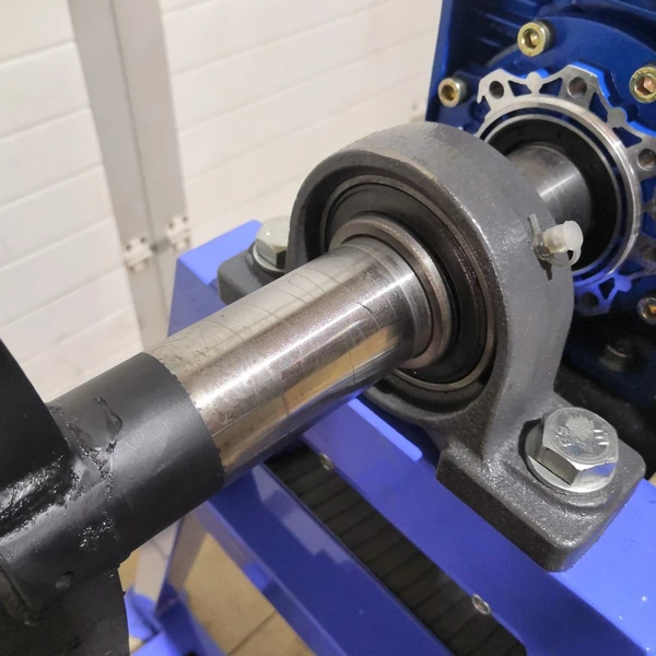 Кантователь редукторов заднего моста коммерческого транспорта КДР250