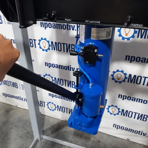 Навесной ямный подъемник 15т. 600мм. КПН15Р600