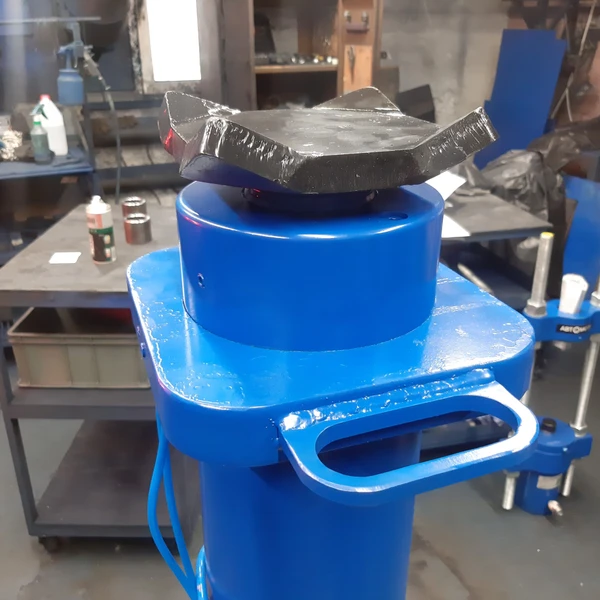 Напольный ямный подъемник (рельсовый) 15 т 1000 мм. КПП15Р1000П