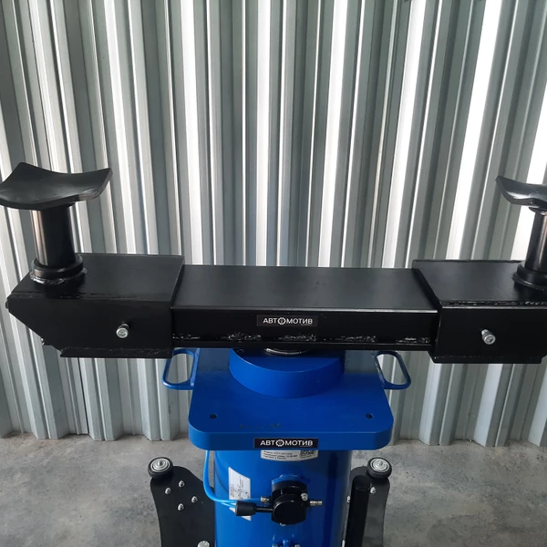 Телескопический ямный подъемник с фиксированным штоком (мобильный) 16 т 1200мм. КППТ16Р1200Ф