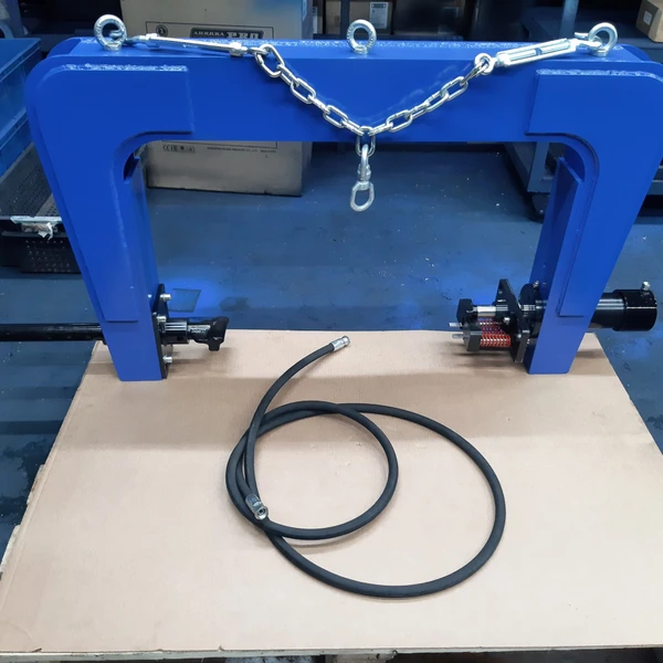 Пресс для установки балансировочных грузиков 8 т. ПГС8