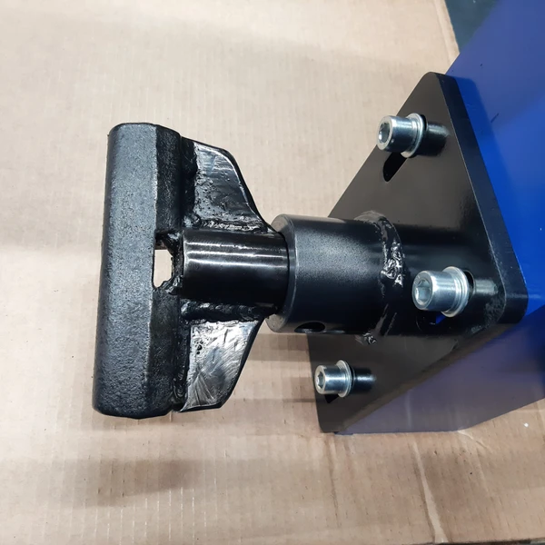 Пресс для установки балансировочных грузиков 8 т. ПГС8