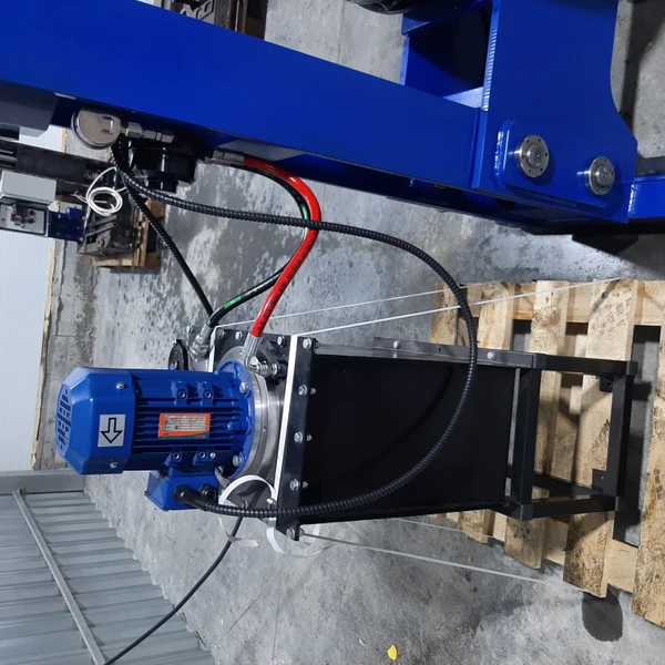 Пресс шиномонтажный для цельнолитых шин погрузчика 120 т (портальный) ПШ120П