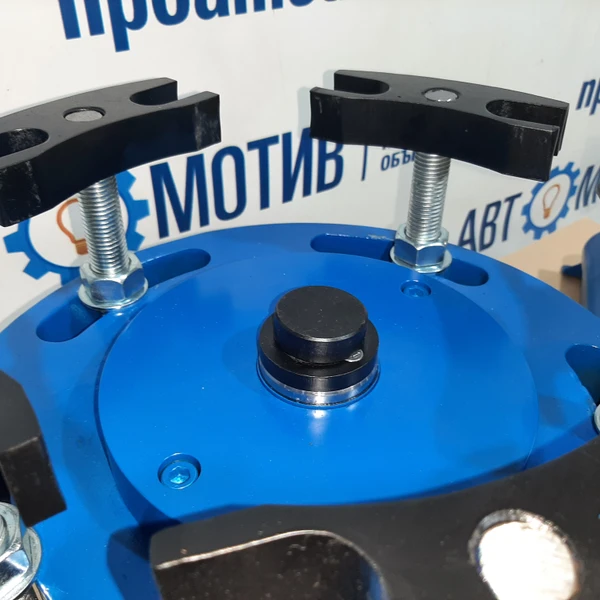 Съемник ступицы грузового авто 106 т. ССГ100