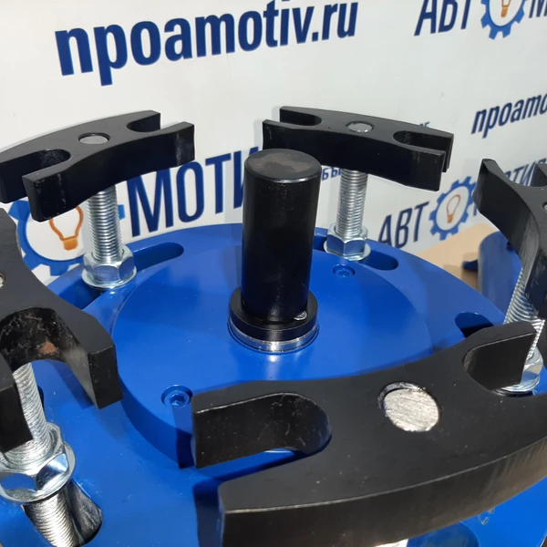 Съемник ступицы грузового авто 106 т. ССГ100