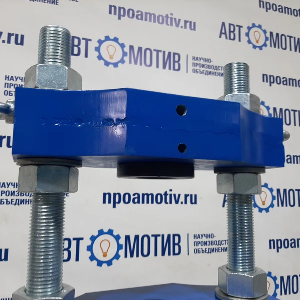 Выпрессовщик пальцев траковых цепей 161 т. ВПТ150-330