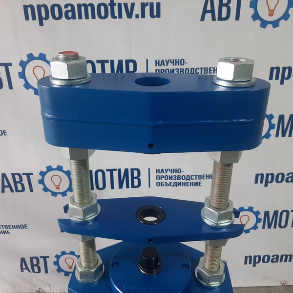 Выпрессовщик пальцев траковых цепей 95 т. ВПТ95