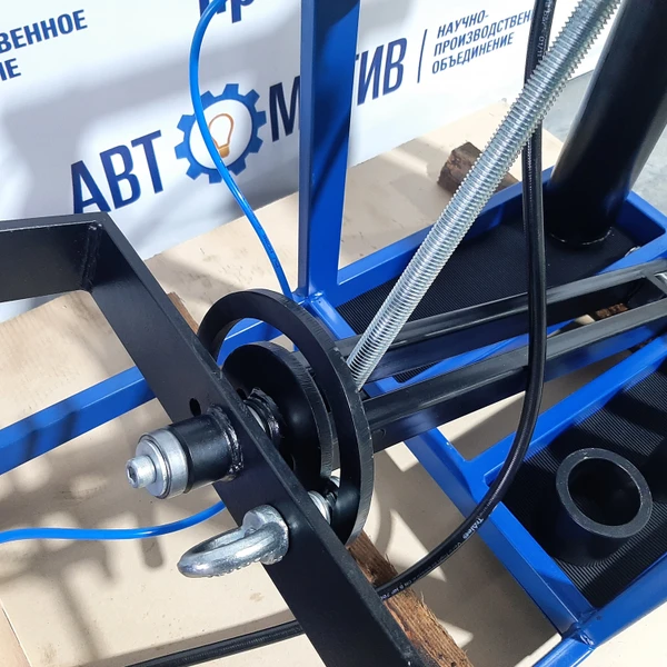 Выпрессовщик шкворней ВШ70-200М с тележкой