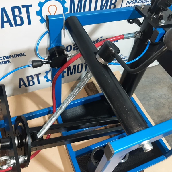 Выпрессовщик шкворней ВШ70-300М с тележкой