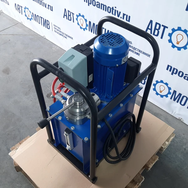 Электрогидравлическая станция 8 л 700 бар. НГЭ700.8.08/5