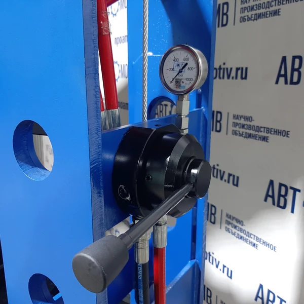 Пресс универсальный для цеховых и шиномонтажных работ 120 т. ПГШ120