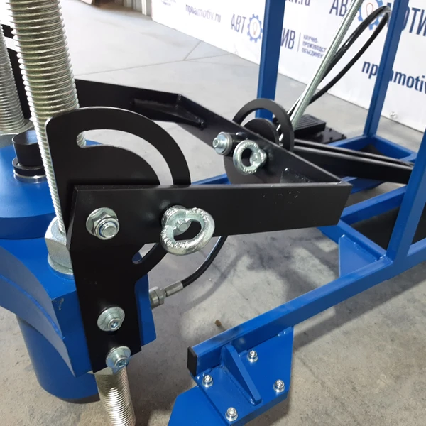 Выпрессовщик шкворней ВШ100-300М с тележкой