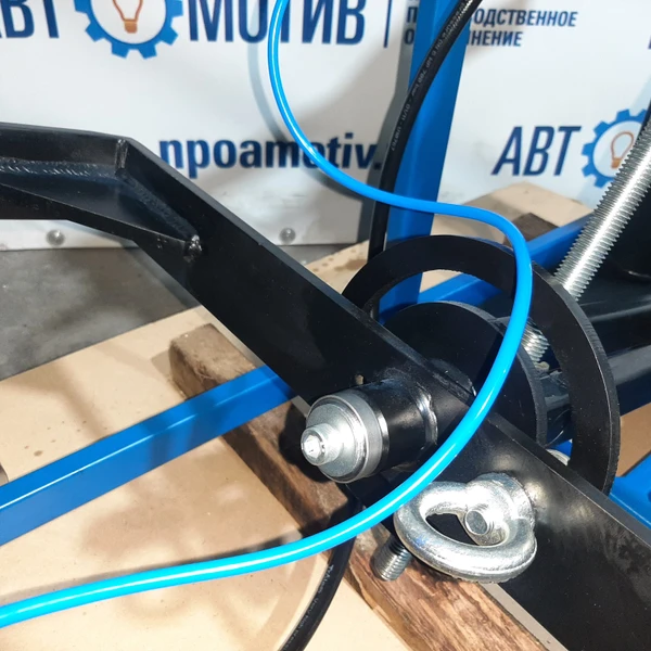 Выпрессовщик шкворней ВШ70-400М с тележкой