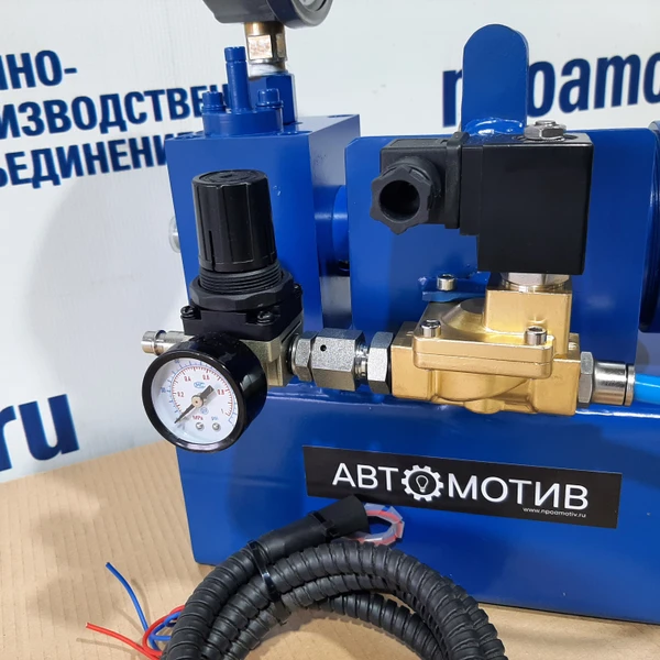 Пневмогидравлический насос 1000 бар. ПНГ1000.1