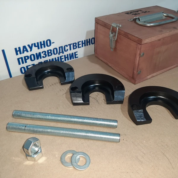 Выпрессовщик пальцев рулевых тяг 10 т. ВПРТ10-13