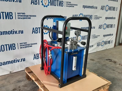 Электрогидравлическая станция 8 л 700 бар. НГЭ700.8.08/5