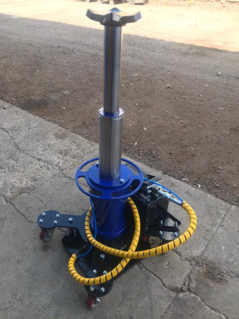 Домкрат гидравлический-телескопический 27/80 т. ДГТ27