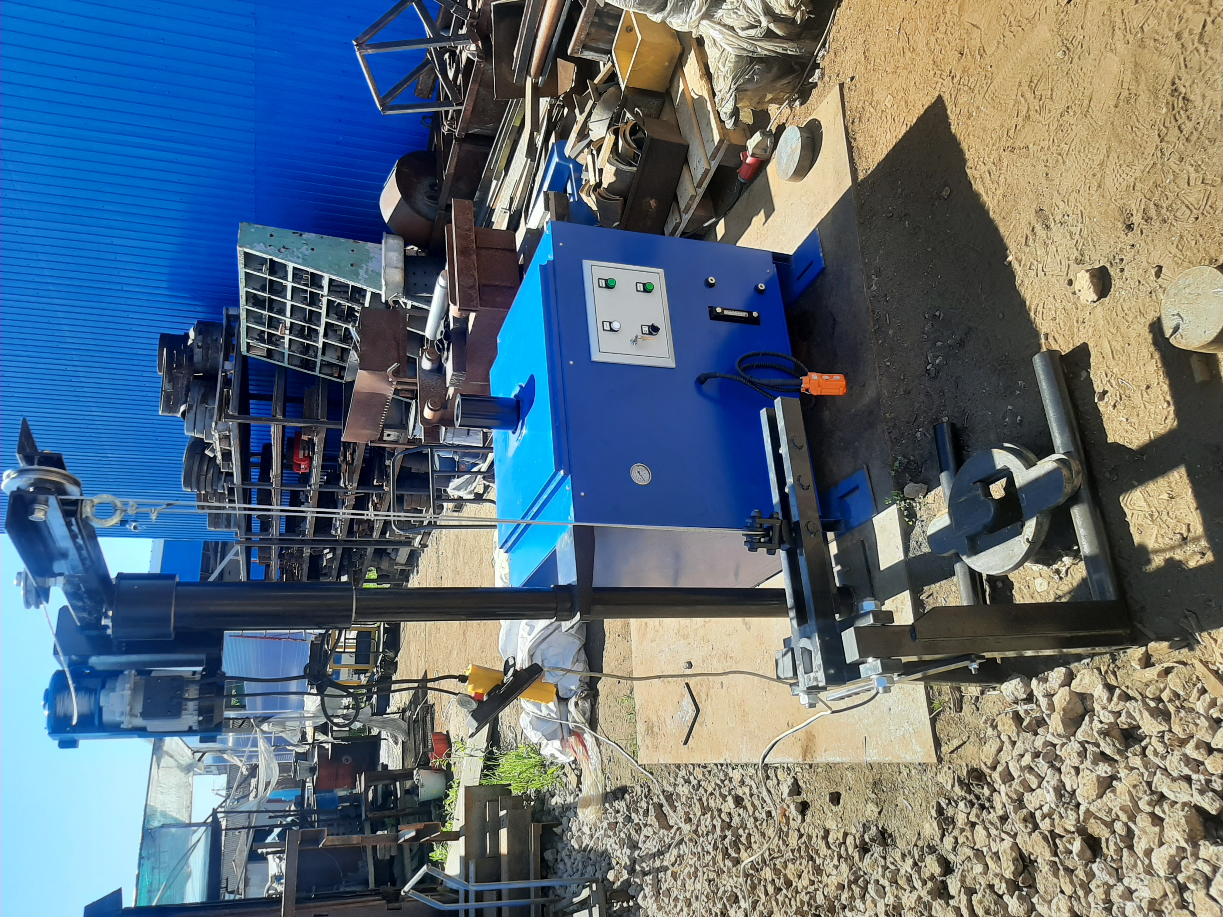 Пресс шиномонтажный мобильный для цельнолитых шин погрузчика 100 т. ПШ100М