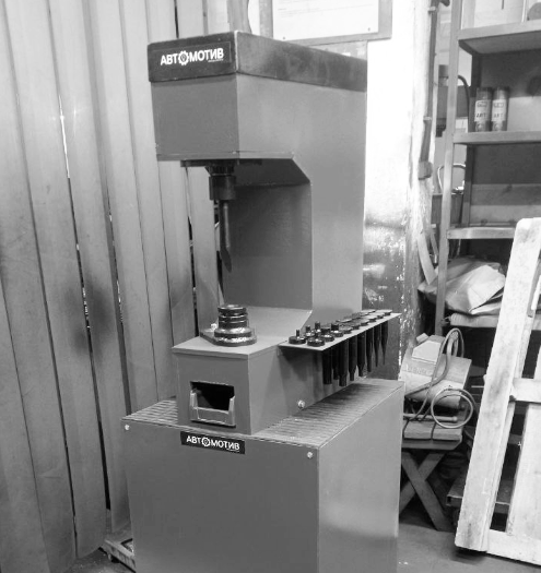 Клепальные станки тормозных колодок