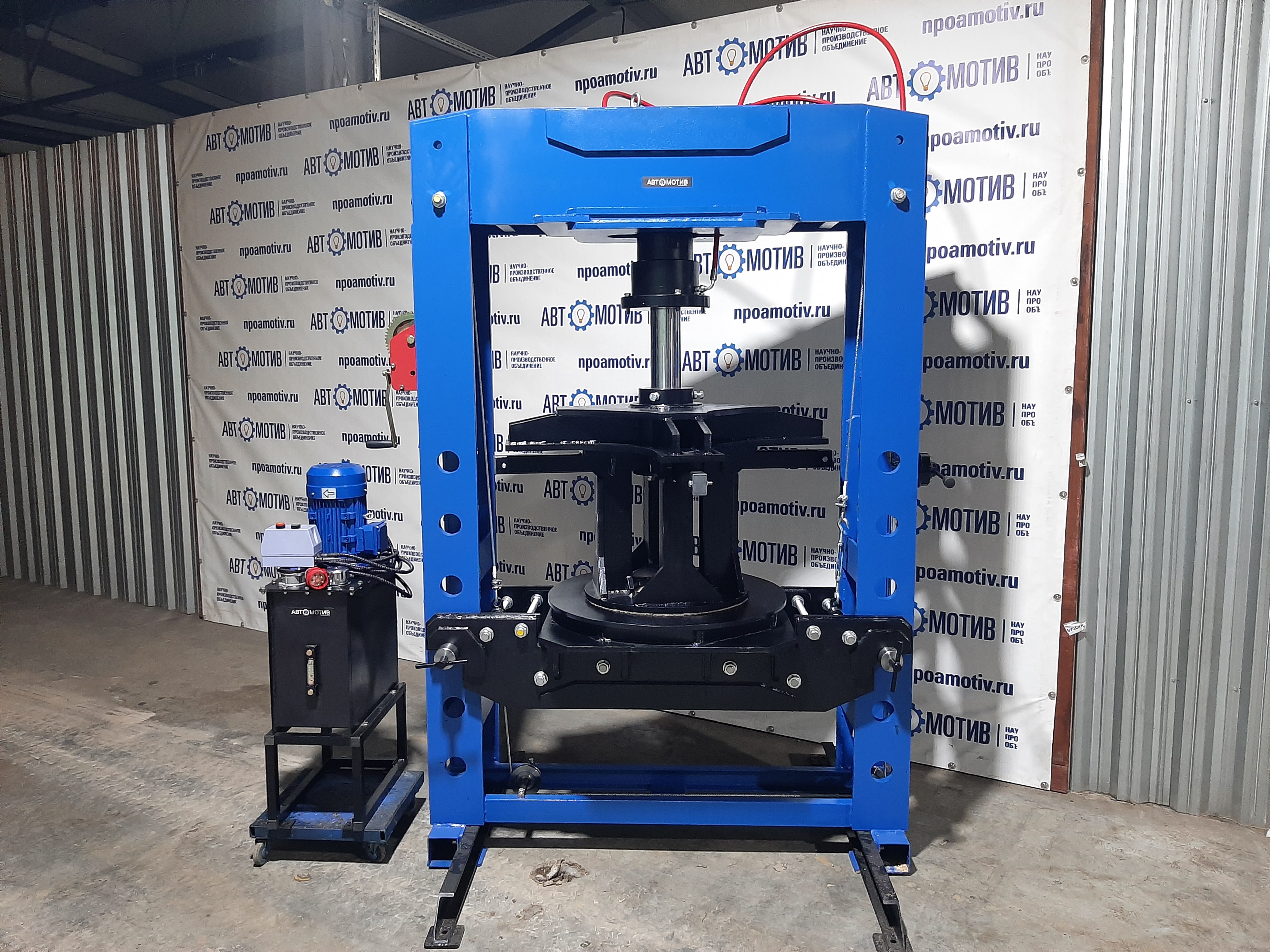 Пресс универсальный для цеховых и шиномонтажных работ 120 т. ПГШ120